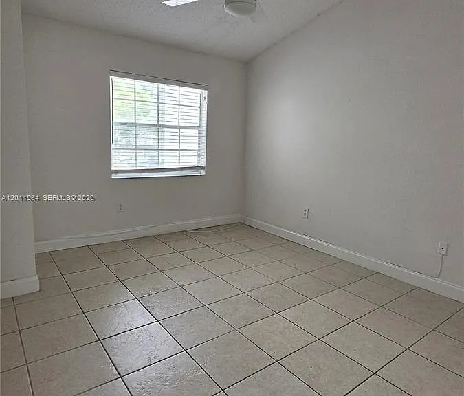 2880 N Oakland Forest Dr #214 — Photo 11