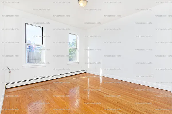 Rented by Mirador Real Estate | media 11