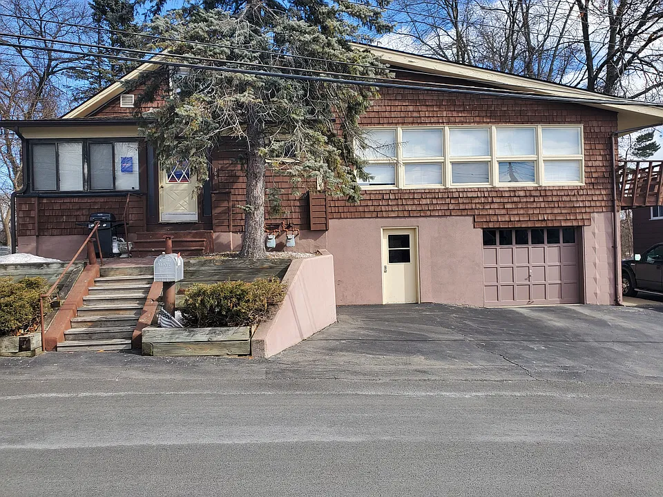 106 Braintree St #2F