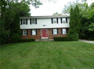 19 Chester St APT 4, New London, CT 06320