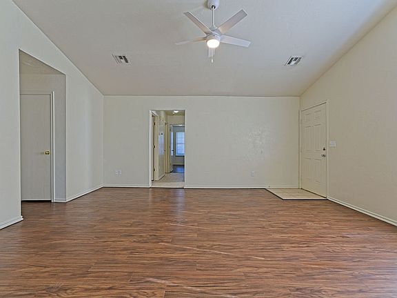 3rd image of 1406 Concord Dr
