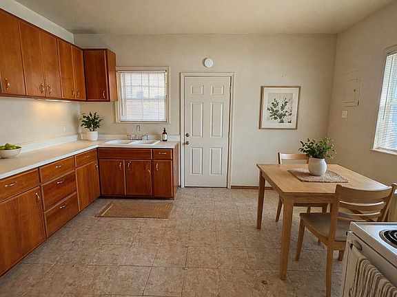 4th image of 2408 N Kate Ave