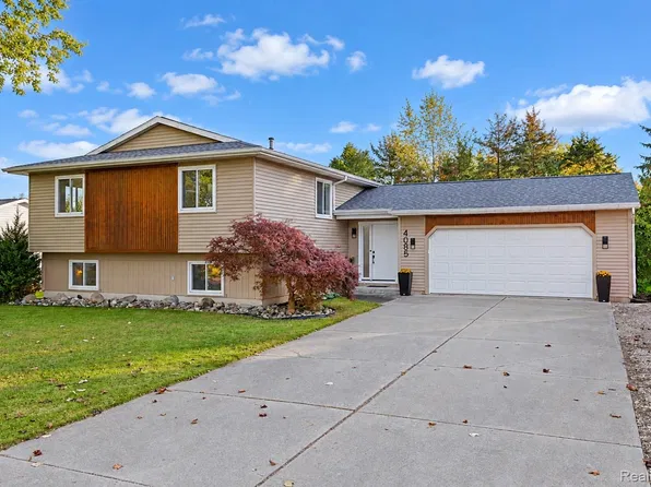 4085 Becker St, Linden, MI 48451