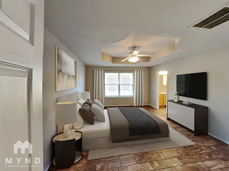 711 N Jonathan Ave — Photo 3