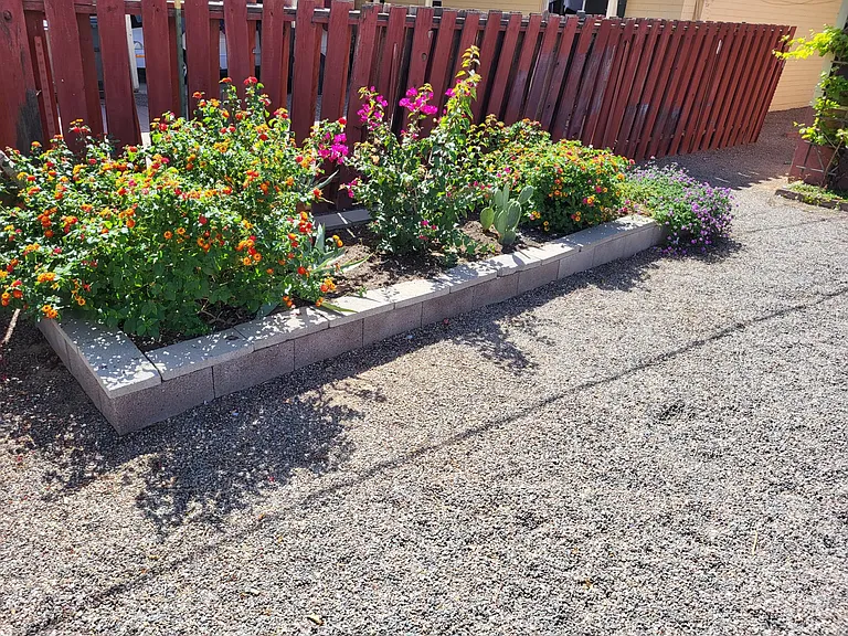 N 112th Ln — Photo 12