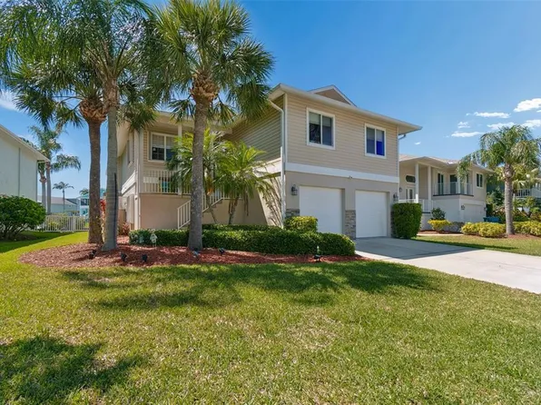 6211 Bayside Dr, New Port Richey, FL 34652