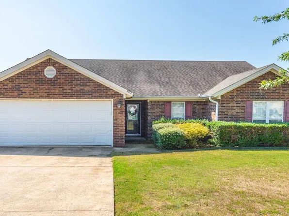 5913 Newcastle Dr, Jonesboro, AR 72405