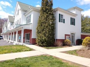 680 Boston Post Rd APT 30, Milford, CT 06460