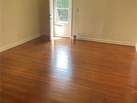 4th image of 2715 Central Ave
