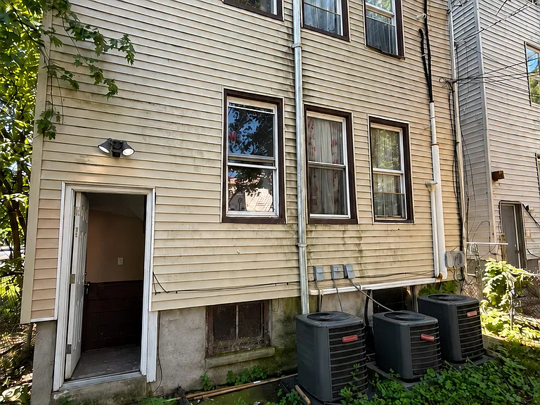 217 N 15th St #2 — Photo 36