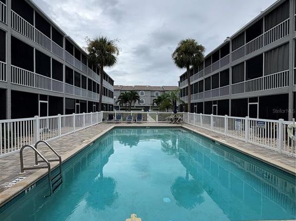 737 Pinellas Bayway S APT 111