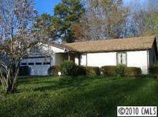 6321 Lake Forest Rd, Charlotte, NC 28227