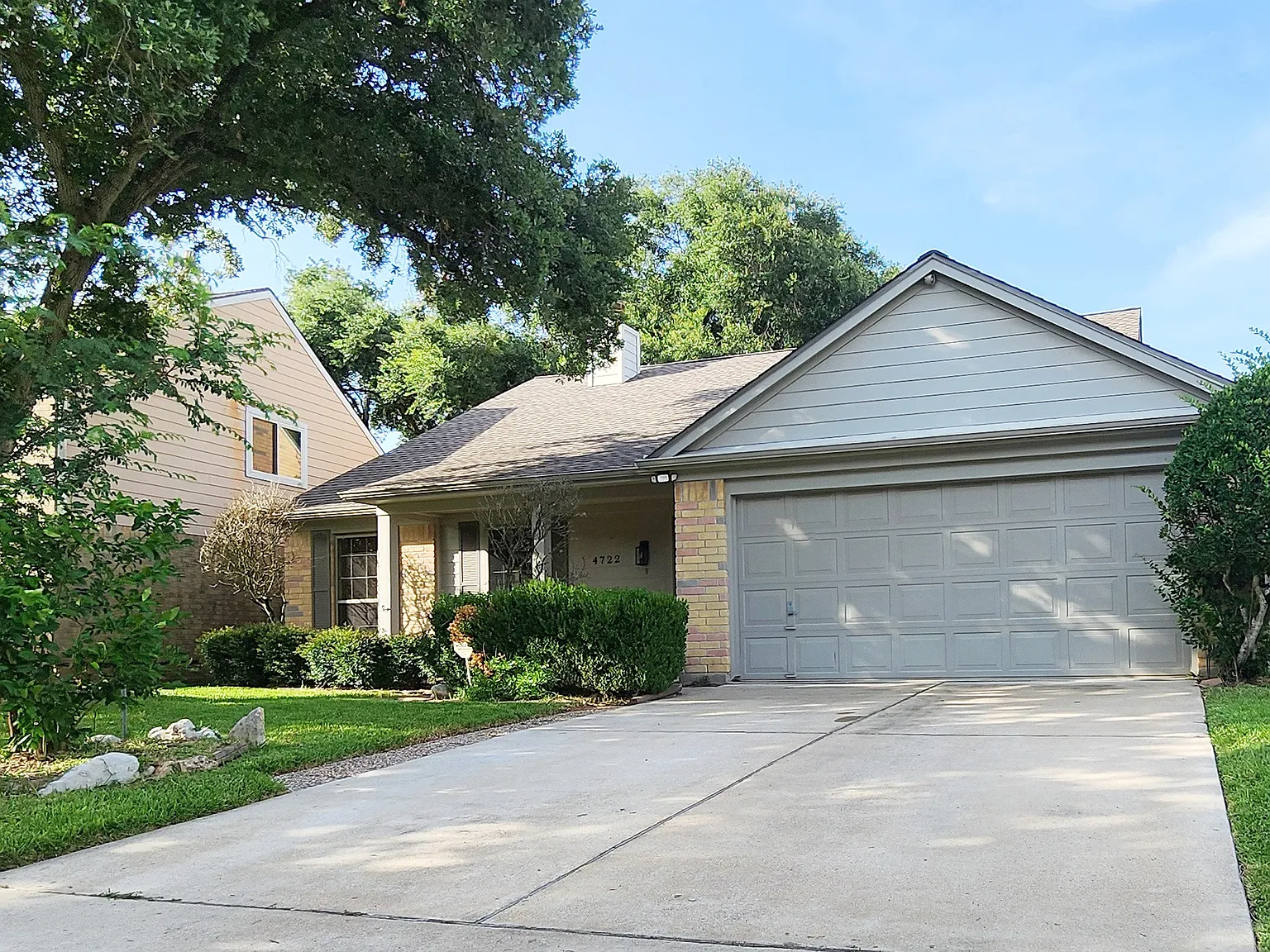 3 bed, 2.5 bath, 2244 sqft, $2,595 — Photo 3