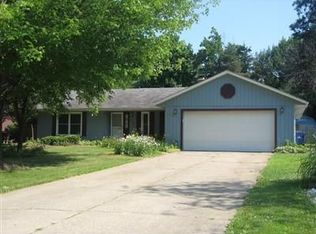 137 Hidden Tree Ln, Amherst, OH 44001