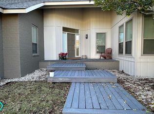 1635 Applewood Rd, Baton Rouge, LA 70808