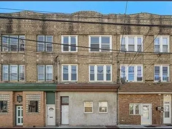1104a Avenue C image 1 of 14