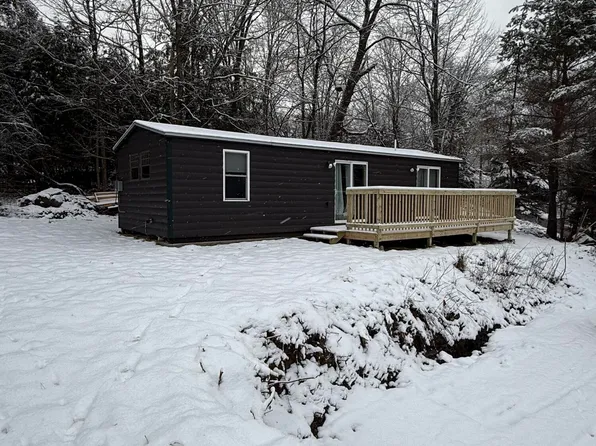 198 Prospect Ave, Saranac Lake, NY 12983