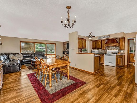 2nd image of 572 Wencella Dr