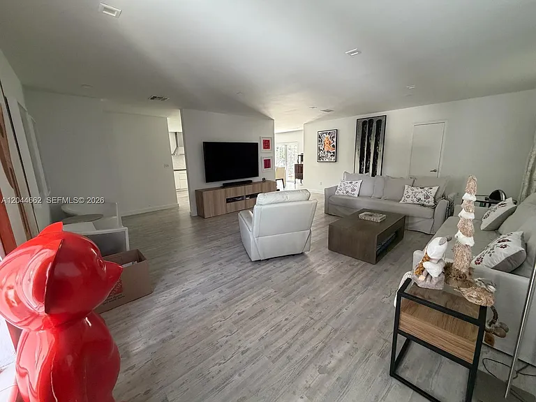 2401 SW 16th Ct — Photo 22
