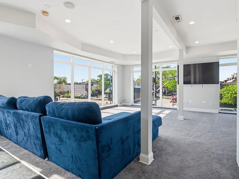 4159 W Fullerton Ave #2 — Photo 6