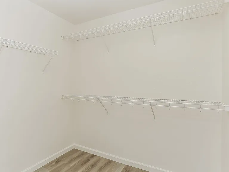 9132 Patrick Henry Ave — Photo 10