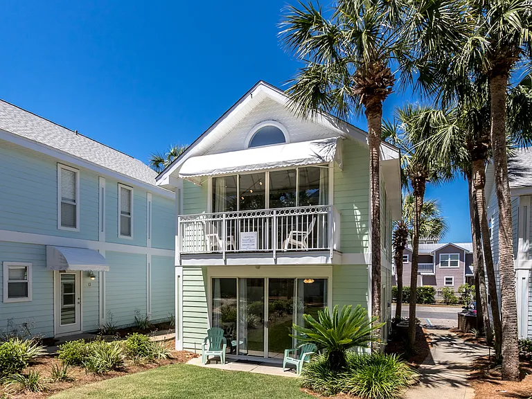 Winter rental only! Nov 1 through Feb 28. Thanks!