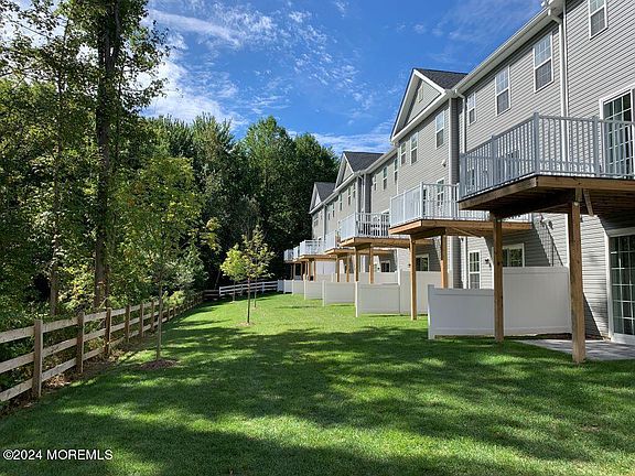 5th image of 2502 Evans Ln