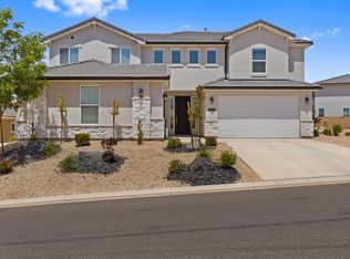 1445 N Arena Roja Dr, Washington, UT 84780