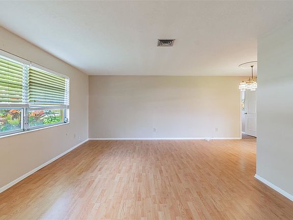 5th image of 2050 Cormorant Dr