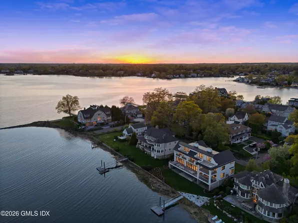 4 Little Cove Ln, Old Greenwich, CT 06870