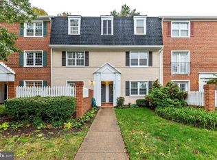 2842 S Wakefield St, Arlington, VA 22206