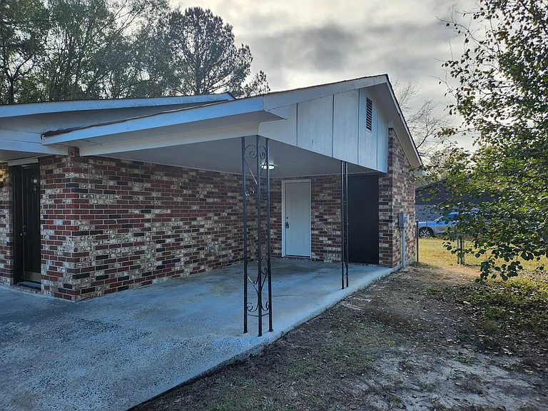 2808 Nighthawk Dr — Photo 2