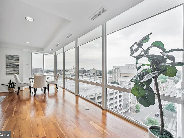 930 Wayne Ave #1205 — Photo 7