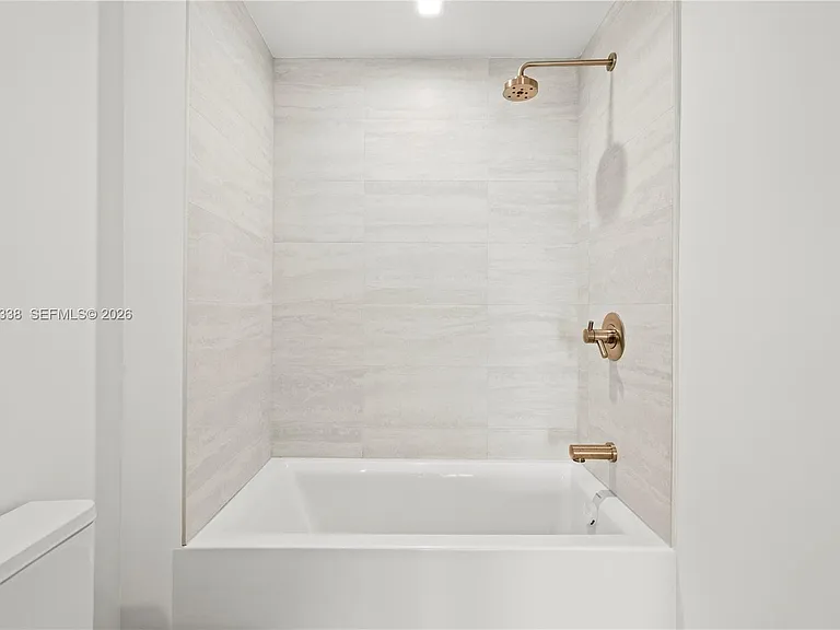 77 SE 5th St #2404 — Photo 12