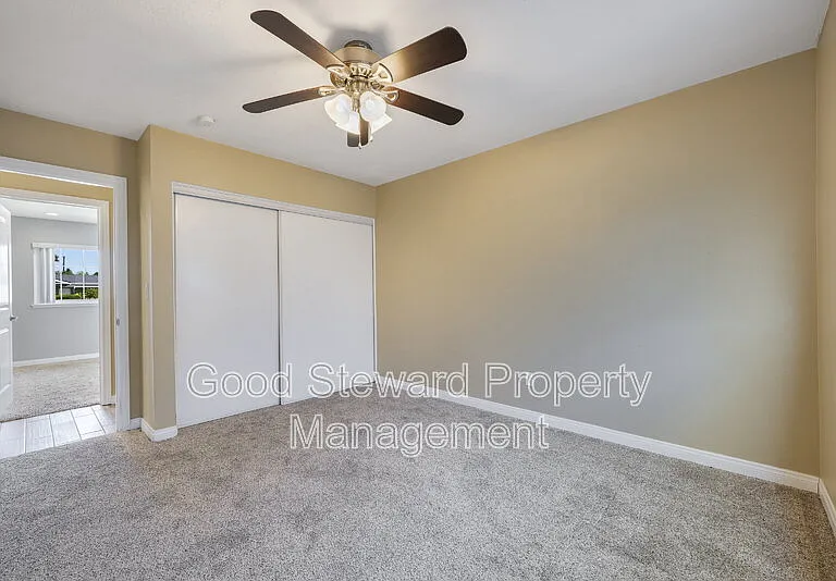 1219 N Van Buren St — Photo 20