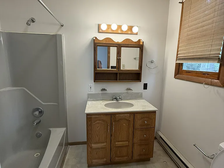 506 Clyde Ave — Photo 10