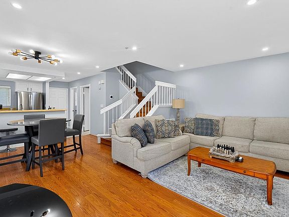 2nd image of 8927 Windham Ct