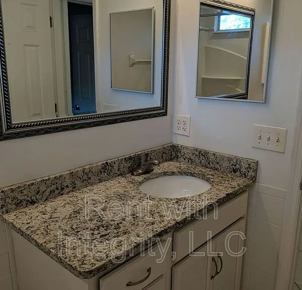 156C Locke St — Photo 12