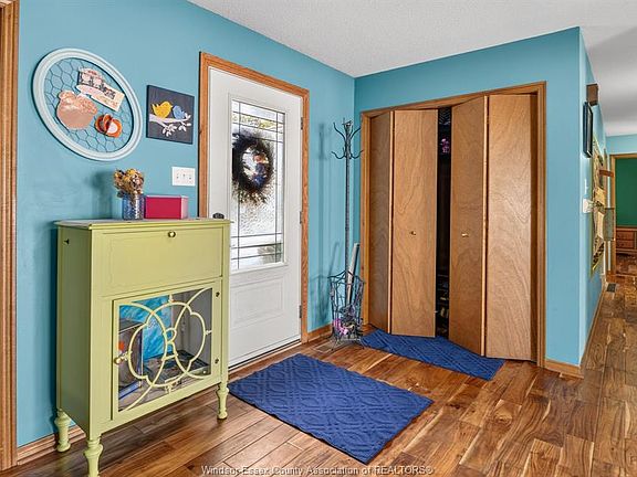4th image of 1748 Hebert St