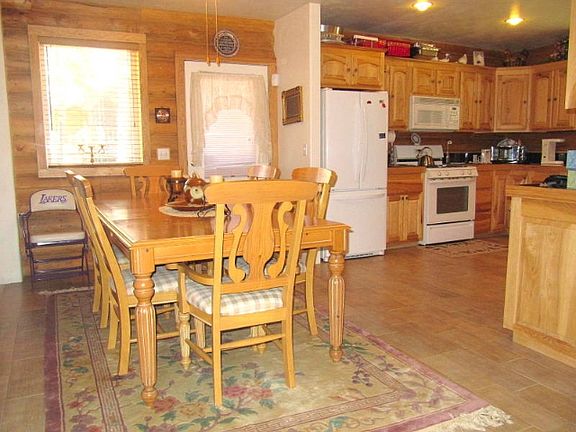 5th image of 40336 York Ln