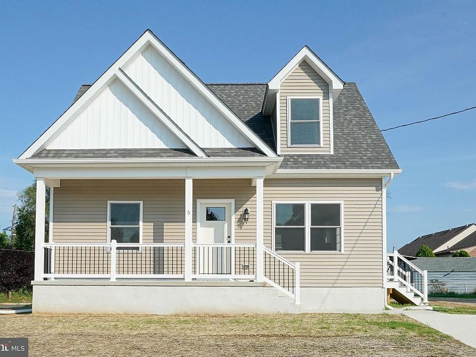 1st image of 5 Myrtle Ave