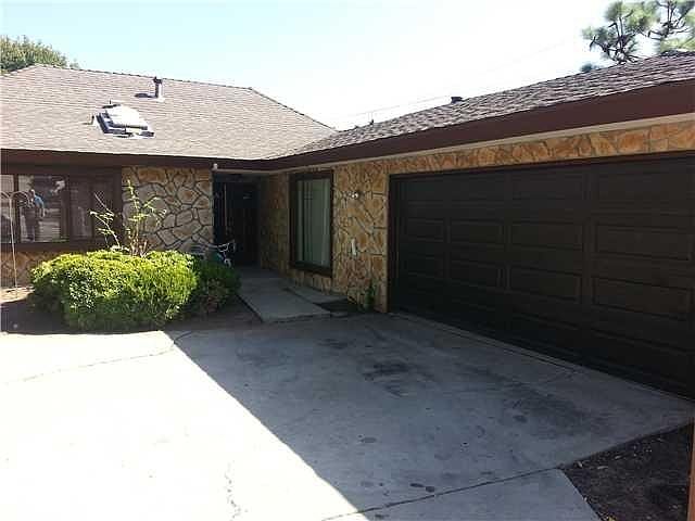 2nd image of 5601 Del Cerro Ave
