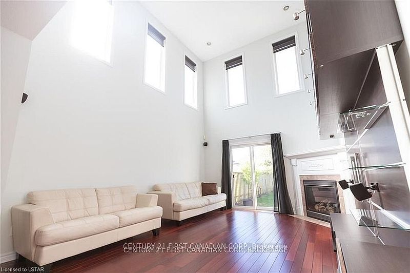 London House for rent - 4 Bedrooms — photo 9