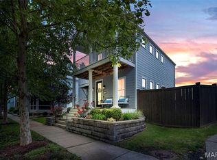 3481 New Town Lake Dr, Saint Charles, MO 63301
