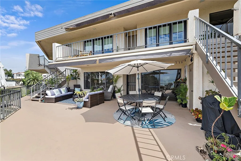 3 bed, 1800 sqft, $7,500 — Photo 2
