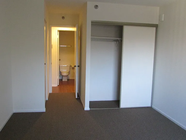 15100 Interlachen Dr #821 — Photo 33