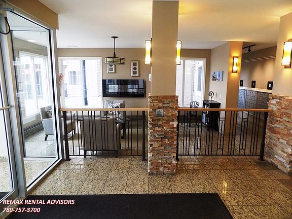 4th image of 105 W Haven Dr #423