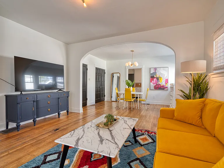 2215 SE Powell Blvd #2 — Photo 7
