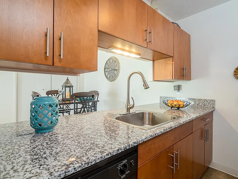 203 Williamsburg Dr — Photo 10