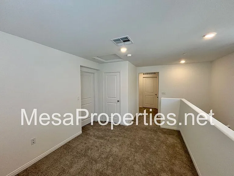 1221 Yeager Ave — Photo 10